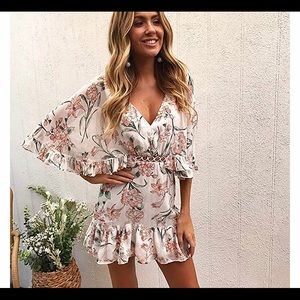 🆕 Batwing Ruffle Hem Hollow Out Boho Dress